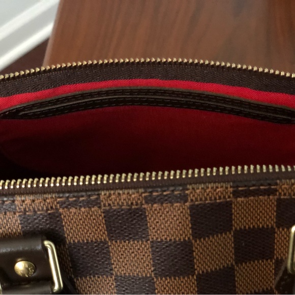 Authentic Louis Vuitton Damier Ebene Speedy 35. - Picture 9 of 16